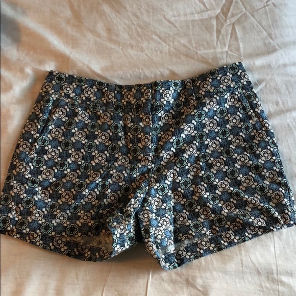 Loft Riviera Floral Printed Shorts - Picture 2 of 6